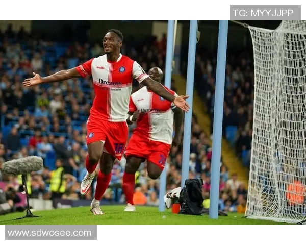 伯明翰与威科姆激战正酣比分揭晓引发球迷热议