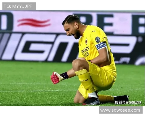 冈山绿稚与山口雷诺的激烈对决展现足球魅力与团队精神