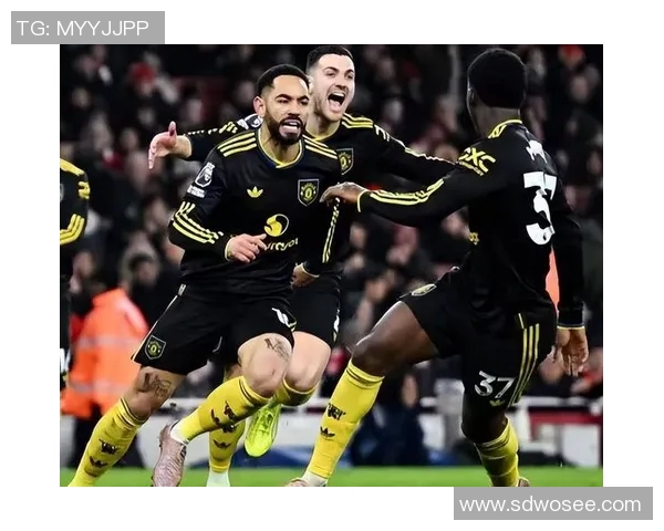 切尔西与曼联激战正酣现场直播精彩瞬间全程回顾与分析 切尔西与曼联激战正酣现场直播精彩瞬间全程回顾与分析