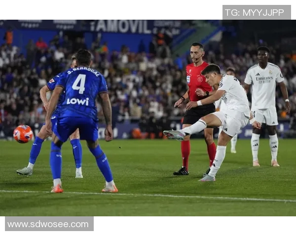 巴黎圣日耳曼对尼斯精彩直播全程回顾与赛后分析