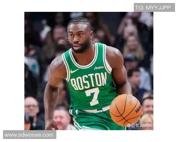 杰伦布朗：从新星到领袖的成长之路与篮球梦想