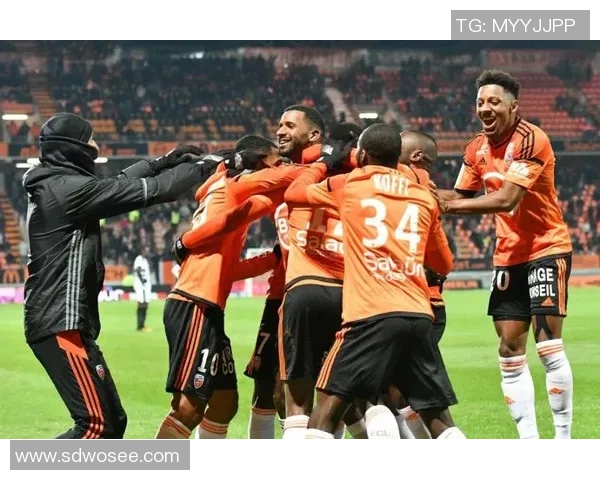 法甲精彩对决回放里昂主场迎战尼姆全场精彩瞬间回顾