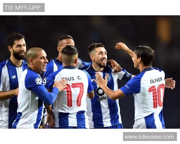 莫斯巴与莫火车的精彩对决揭示足球战术与团队协作的深刻内涵