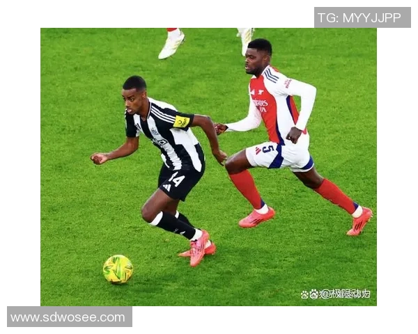 英格兰与捷克激战正酣精彩图文直播全程回顾与分析