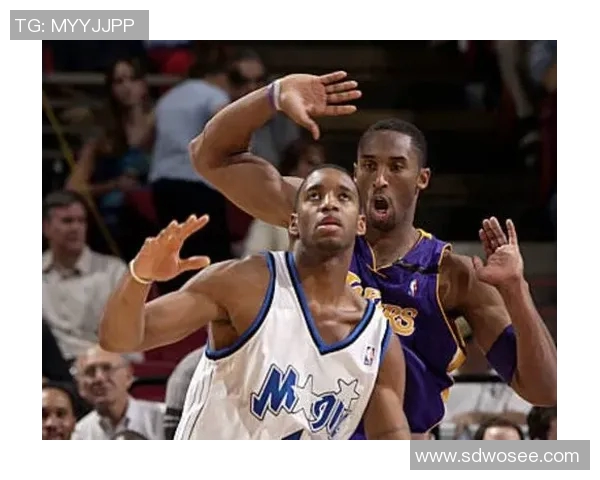 麦迪科比对决回顾:两位巨星的巅峰时刻与传奇瞬间 麦迪科比对决回顾:两位巨星的巅峰时刻与传奇瞬间