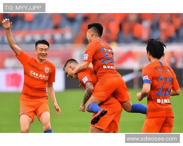 鲁能主场迎战亚泰以二比零完胜展现强大实力与团队默契 鲁能主场迎战亚泰以二比零完胜展现强大实力与团队默契