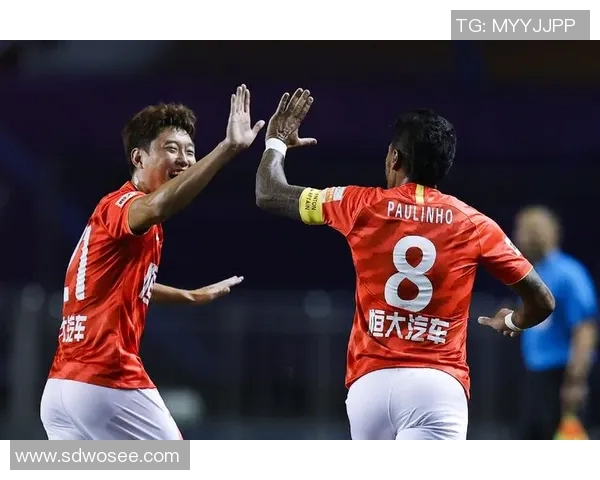 2018年富力与恒大激战回顾:精彩瞬间与战术分析全景展现 2018年富力与恒大激战回顾:精彩瞬间与战术分析全景展现