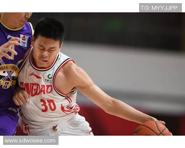 北京紫禁勇士迎战青岛队全力争胜展现篮球魅力与团队精神